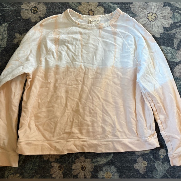 Universal Thread Long Sleeve Peach Top - Picture 1 of 3